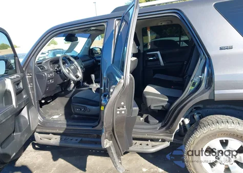 2020 Toyota 4Runner Sr5 из США, поврежденный, VIN JTEBU5JR4L5792227